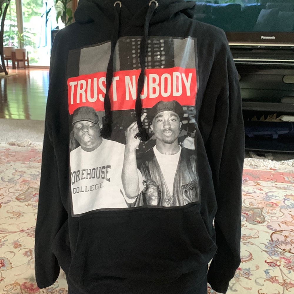 Black hoodie (trust nobody with biggie and tupac)